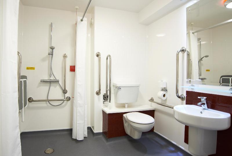 Travelodge London Richmond Central Esterno foto